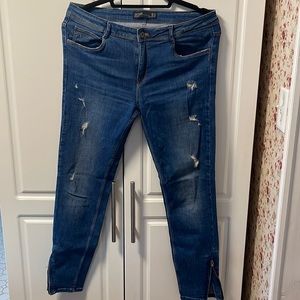 Zara skinny jeans with zipper ankle and stretchy spandex